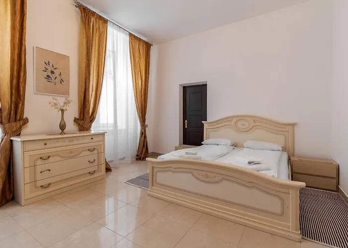 на площі ринок, 20 Apartamento Leópolis