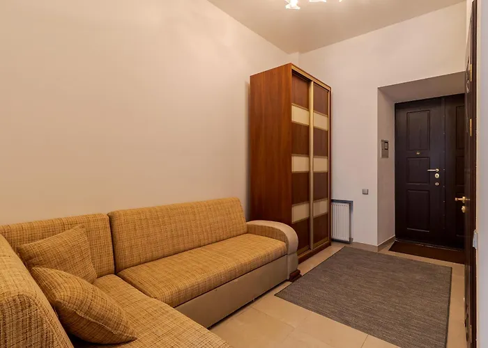 на площі ринок, 20